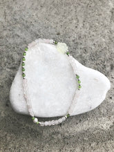 Lade das Bild in den Galerie-Viewer, Armband aus Rosenquarz, Diopsid & Jade