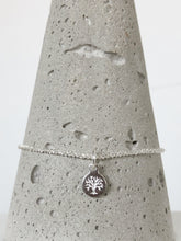 Lade das Bild in den Galerie-Viewer, Armkette aus Echtsilber mit Baum-des-Lebens-Anhänger online kaufen