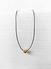 Lade das Bild in den Galerie-Viewer, Kette mit Herzanhänger in Gold Online kaufen