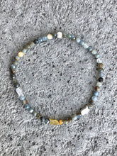 Lade das Bild in den Galerie-Viewer, Armband aus Kyanit &amp; Silber
