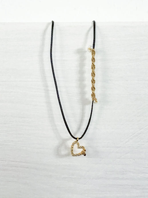 Schwarz gewachste Halskette aus Baumwolle mit Herzanhänger aus echtem Gold & Süßwasserperlen Onlineshop